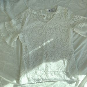 Cute top from a Chinese brand. Only wore twice!